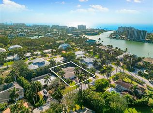 320 Putter Point Dr, Naples, FL 34103