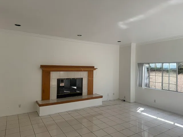 3 bed, 2.5 bath, 1800 sqft, $4,700 — Photo 4