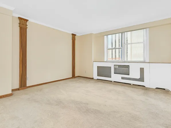 1175 York Avenue image 5 of 11