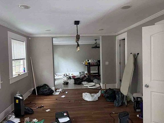 3rd image of 109 Saint Marys St