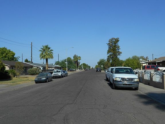 4th image of 4745 W Crittenden Ln