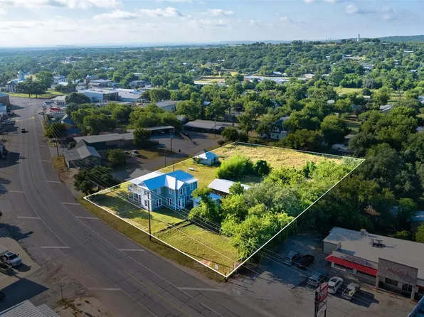 505 Fort McKavitt St, Mason, TX 76856