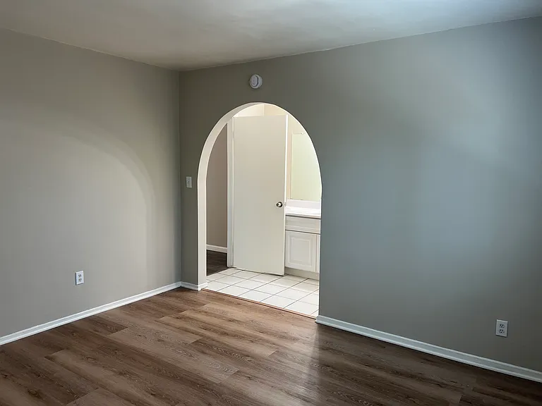 630 Junipero Ave #4 — Photo 13