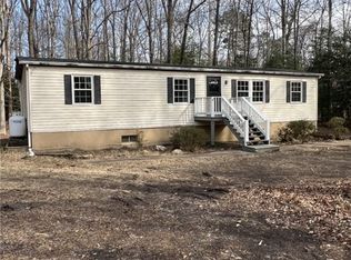 8452 Track Rd, Mechanicsville, VA 23116