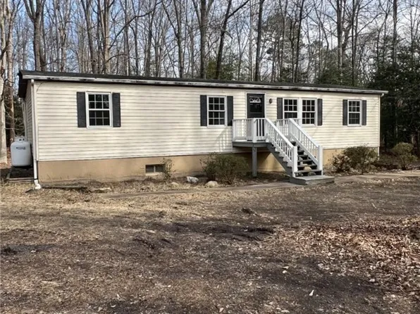8452 Track Rd, Mechanicsville, VA 23116