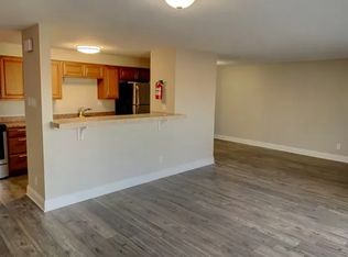 107 Kenwood Dr, Sicklerville, NJ 08081
