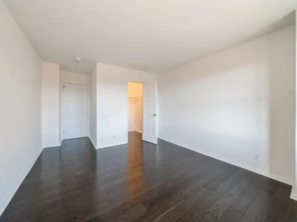 500 Central Avenue image 11 of 28