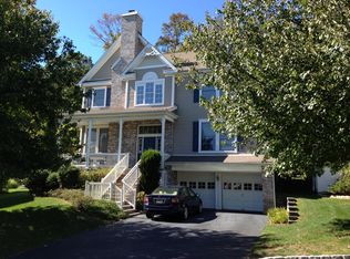 9 Winding Rdg, Oakland, NJ 07436