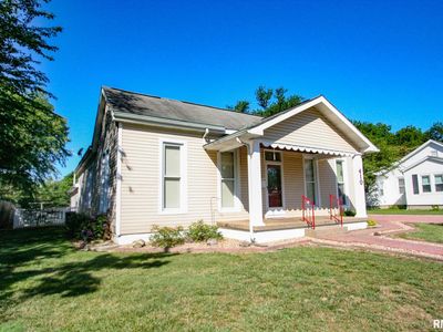 410 S Walnut St, Carmi, IL, 62821