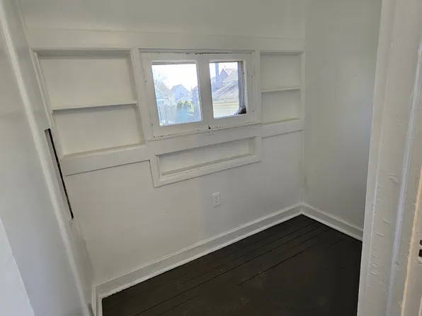 25-27 N Hartford Ave, Youngstown, OH 44509