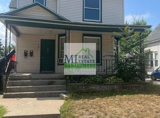 150 1/2 W 15th St #1/2, Holland, MI