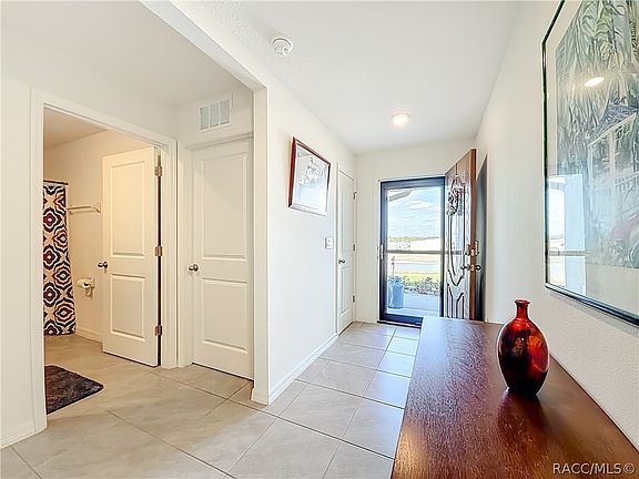 5th image of 662 W Fairways View Dr