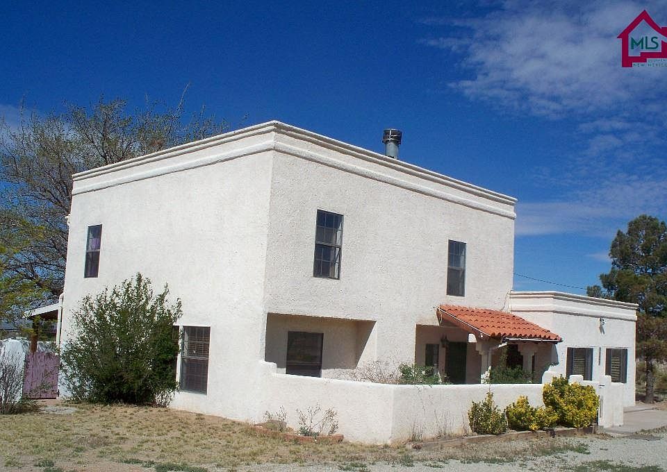 2nd image of 4655 Baylor Canyon Rd