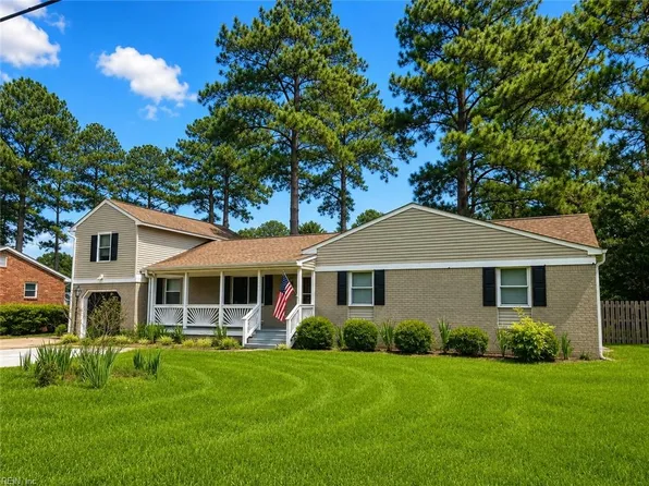 1145 Sunlight Dr, Chesapeake, VA 23322