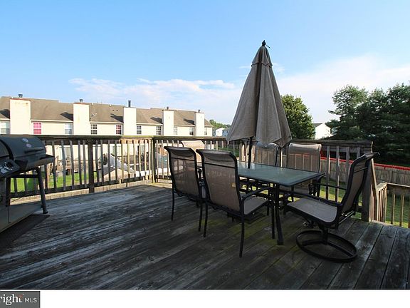 4th image of 117 Faraday Ct