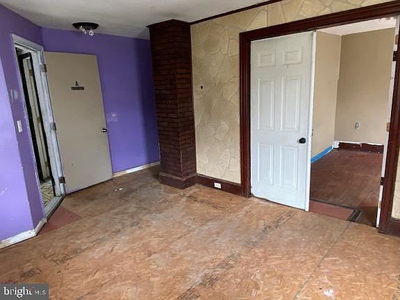 3rd image of 635 Market St
