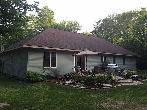 2nd image of 22999 Maple Dr