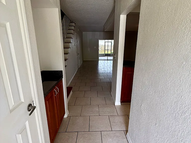 11710 Wesson Cir W — Photo 3