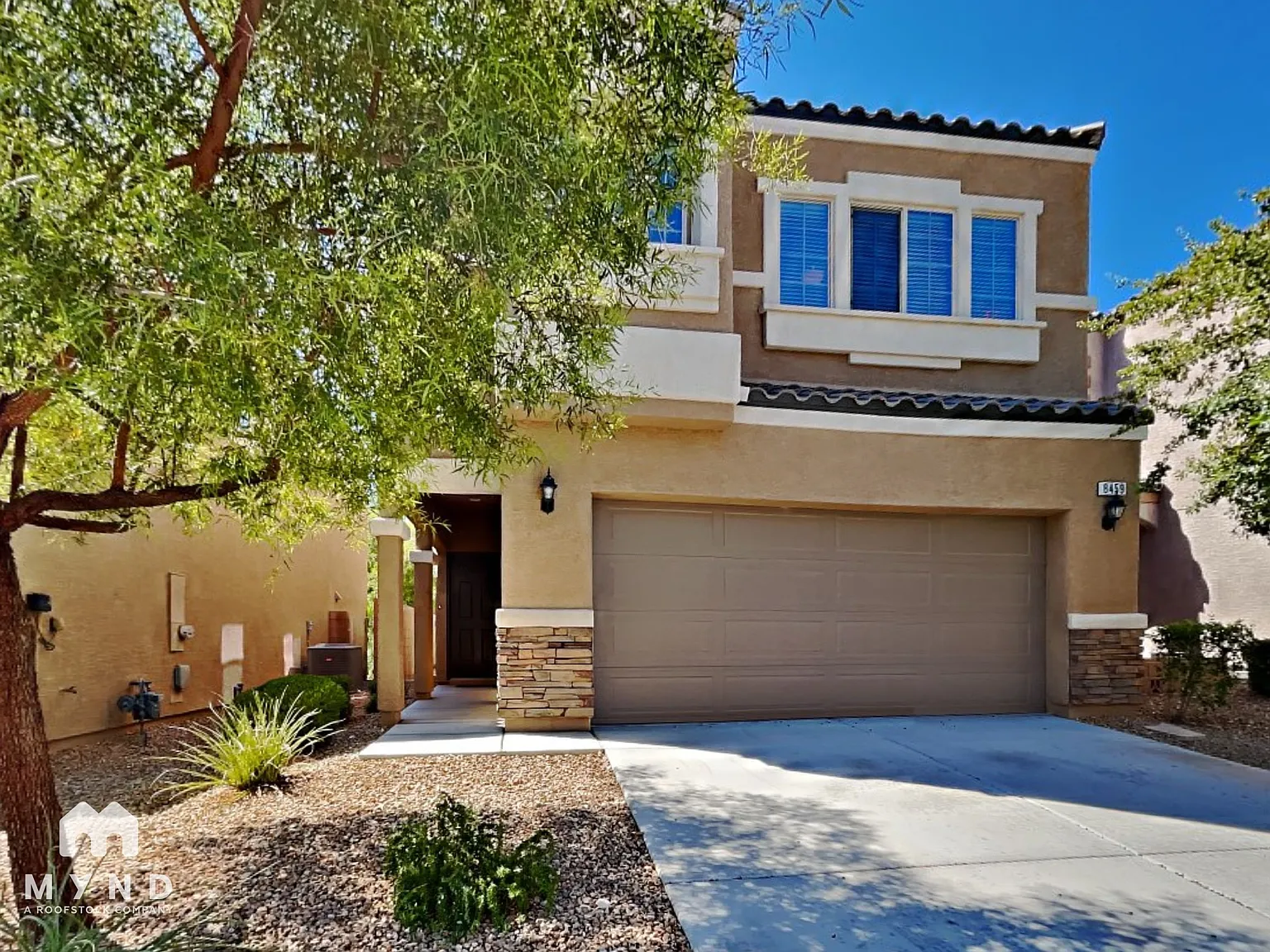 4 bed, 2.5 bath, 2033 sqft, $2,125 — Photo 1