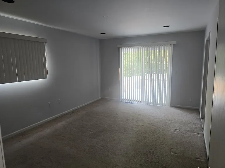 5635 Stanhope St — Photo 11