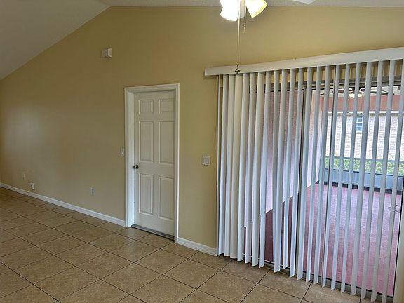 5th image of 23 Princess Dolores Ln