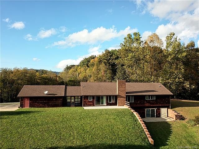 1st image of 63 Hampshire Ln