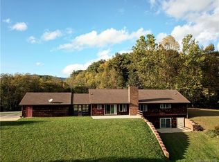 63 Hampshire Ln, Canton, NC 28716