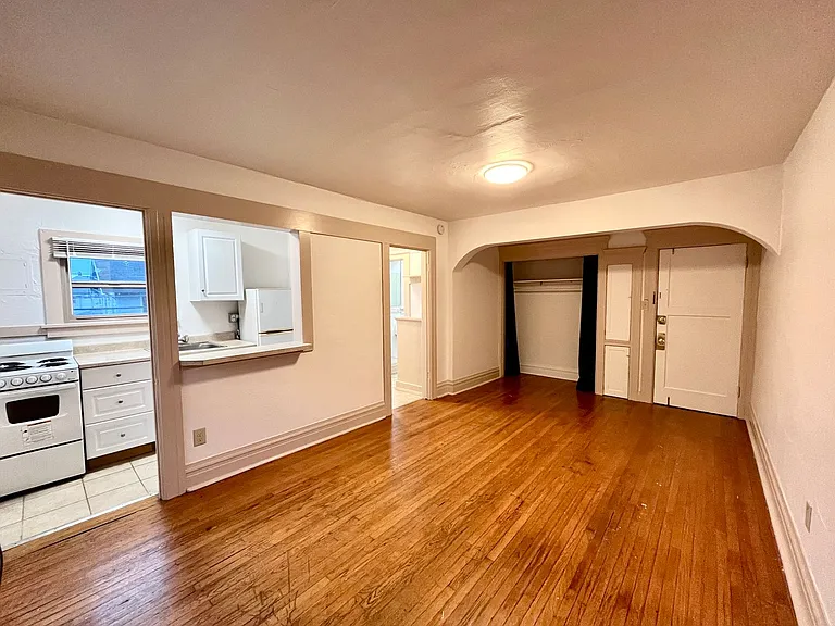 1312 Mill St — Photo 3