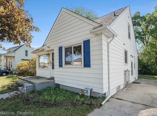 1197 Catalpa Dr, Berkley, MI 48072