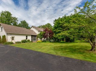 68 Willow Ln, Wiscasset, ME 04578