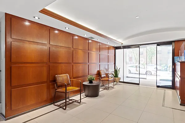 Rented by Compass | media 7