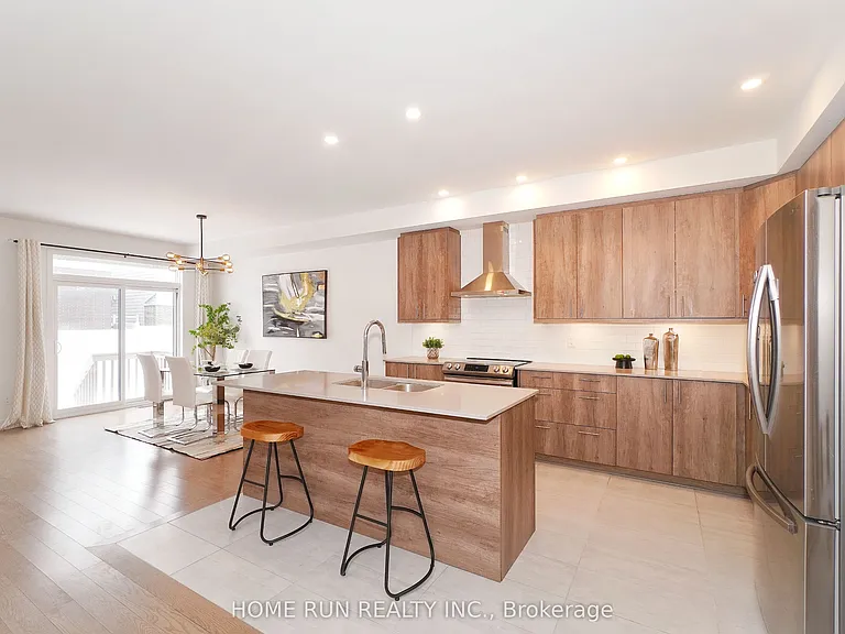 1051 Hydrangea Ave — Photo 9