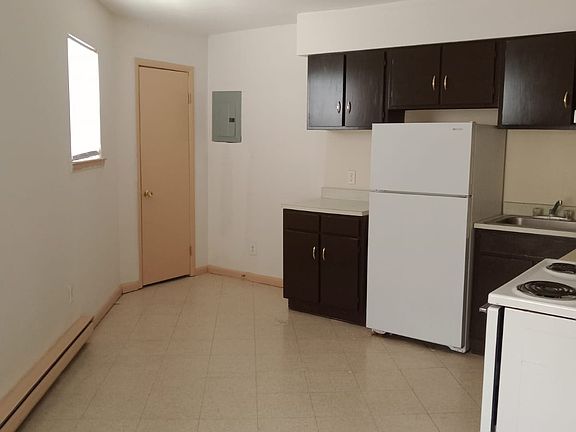 3rd image of 1720 W Pennsylvania St #1720/4