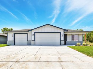 625 S Sweetwater Rd, Maize, KS 67101