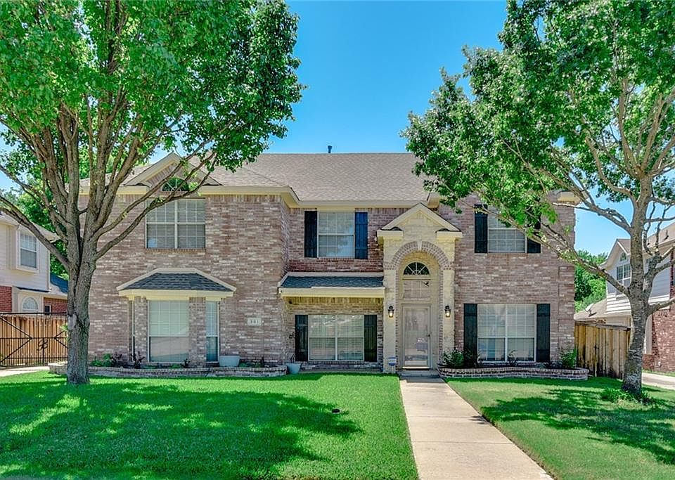1st image of 301 Laurel Springs Dr