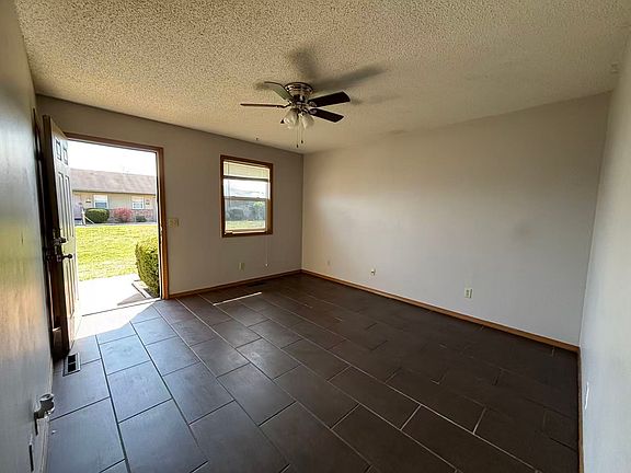 4th image of 1819 N Deffer Dr