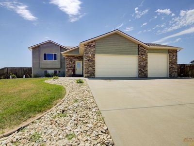 14825 Fox Trl, Box Elder, SD, 57719