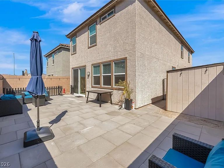 670 Tranquil Bay Ct — Photo 2