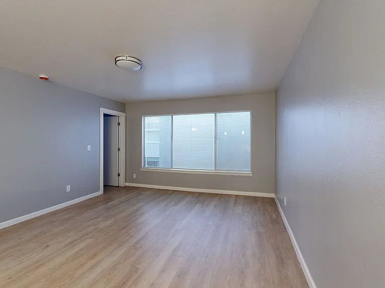 351 Lester Ave — Photo 15