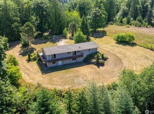 470 E Rasor Rd, Belfair, WA 98528