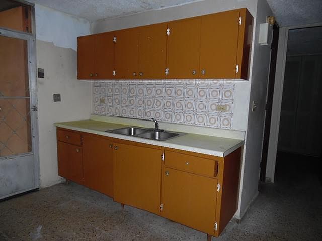 2nd image of R916 Calle 17