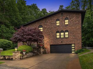 114 Larchwood Dr, Turtle Creek, PA 15145