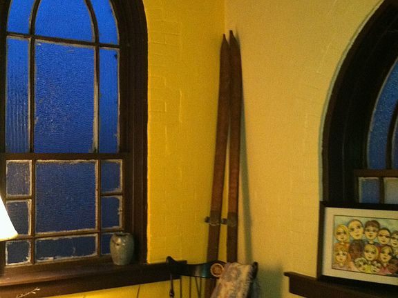 Main floor- sitting area