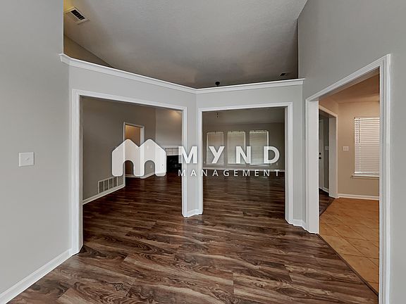 5th image of 7433 Holly Grove Dr