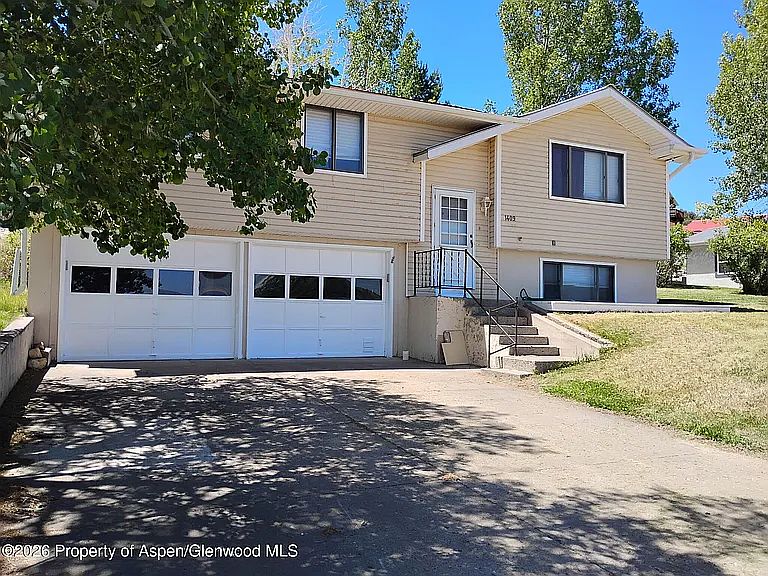 1st image of 1409 Silver Sage Rd