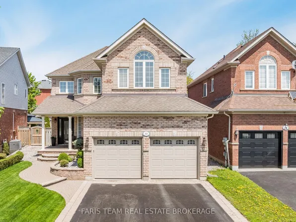 12 Kensington Trl, Barrie, ON L4N 0K5