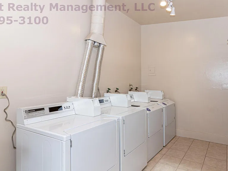 3647 E 2nd St #108 — Photo 29