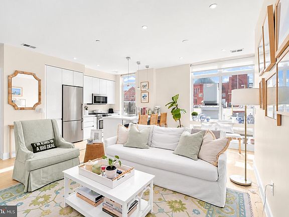 5th image of 1745 N St NW Unit 605