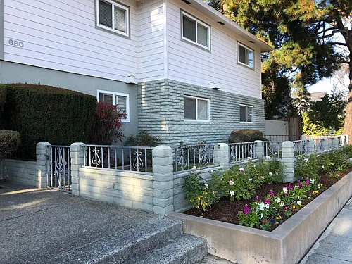 680 Sylvan Ave #9 Photo 1