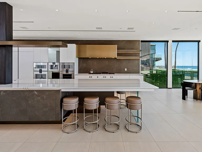 31100 Broad Beach Rd — Photo 10